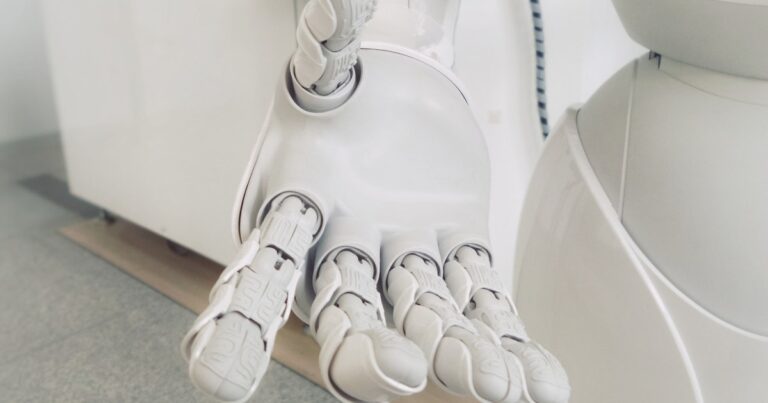 Hermes Agent 发布：能与你一同成长的 AI 代理来了
